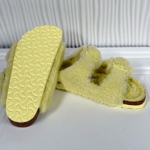 BIRKENSTOCK ARIZONA GENUINE SHEARLING. SIZE 9-9.5 WOMEN - Picture 5 of 6